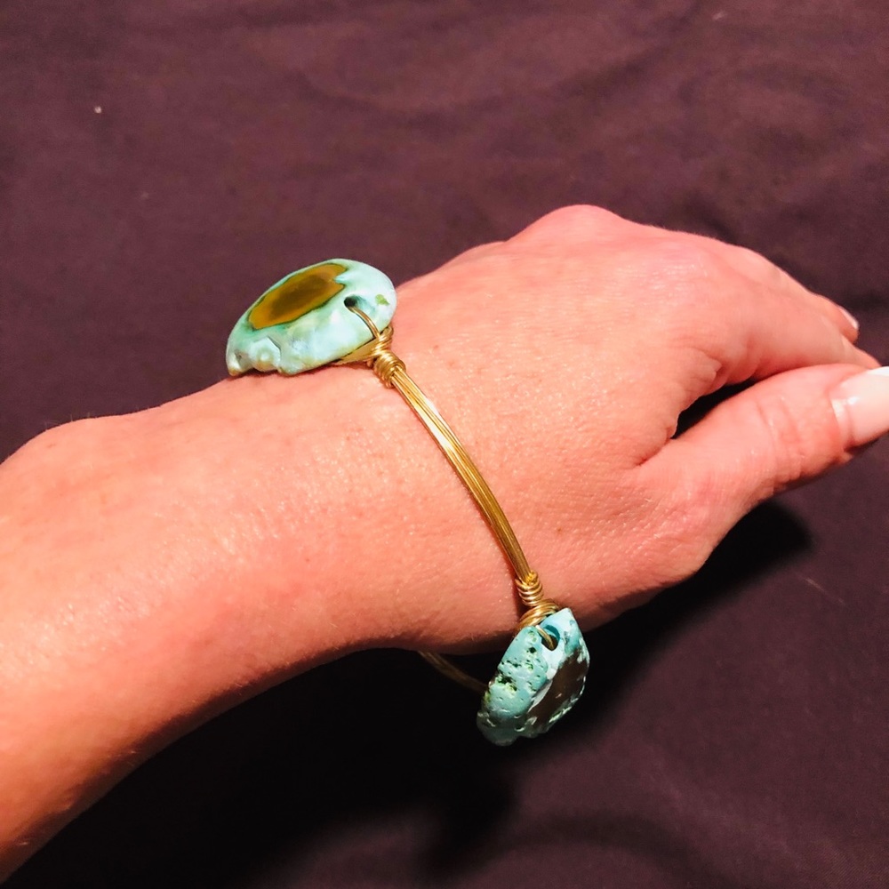 Bourbon and bowties bracelet - Picture 3 of 5